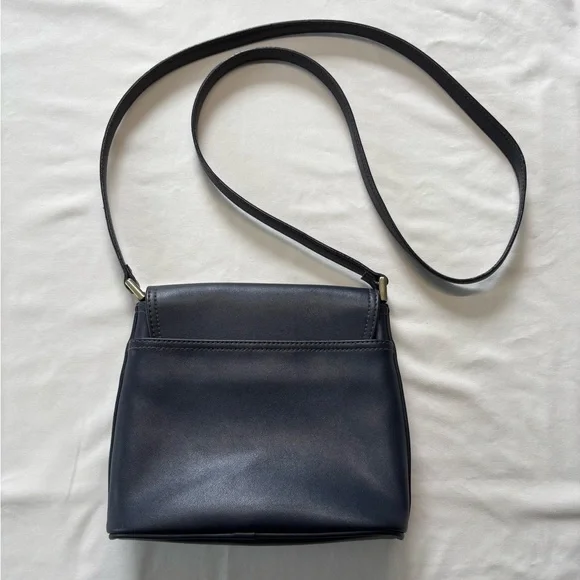 Liz Claiborne Navy Blue Crossbody Purse Magnetic Snap Closure Workwear EUC - Picture 2 of 6